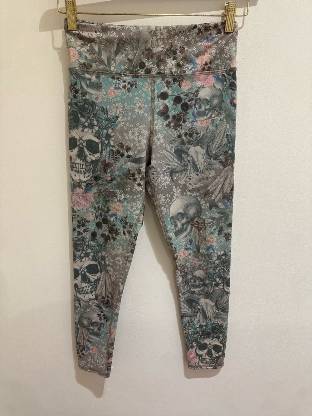 Evolution and Creation Skull & Floral Leggings — Gray with Teal & Pink Small